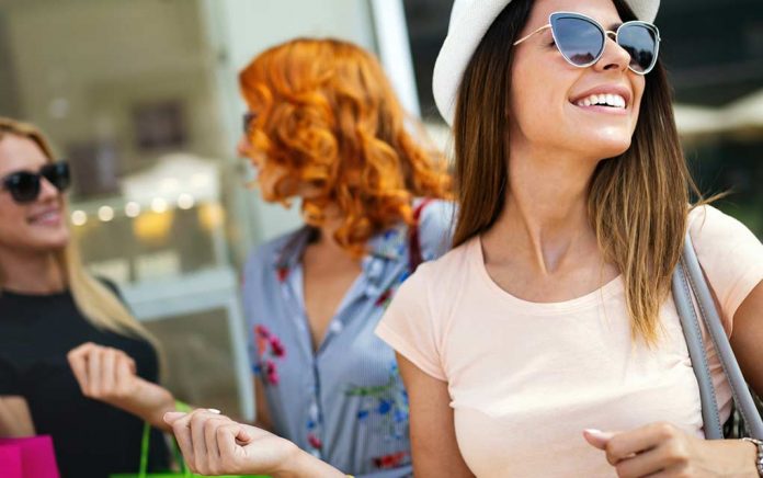 6-Ways-To-Get-Clothes-for-Free-Or-Cheap 6 Ways to Get Clothes for Free (Or Cheap)