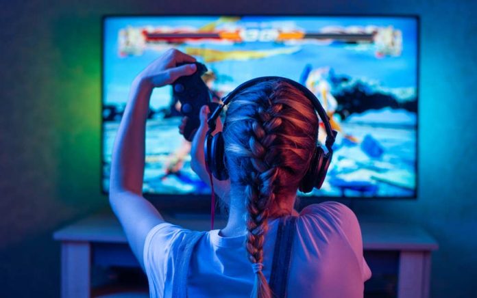 Gamers-Get-a-25000-Scholarship-to-Go-to-College Gamers Get a $25,000+ Scholarship to Go to College