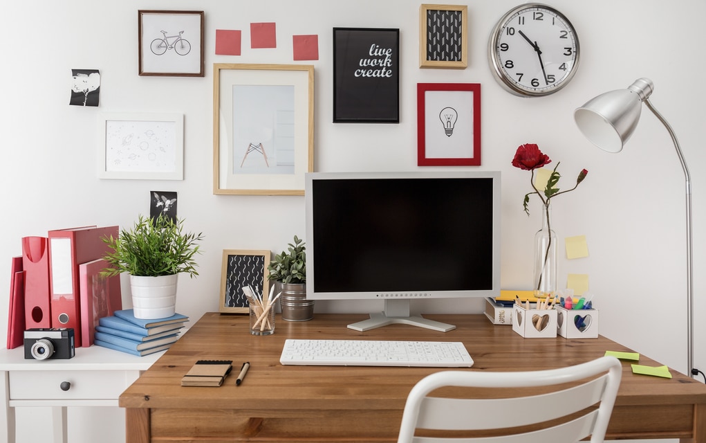 Is This The Best Way to Organize Your Desk?